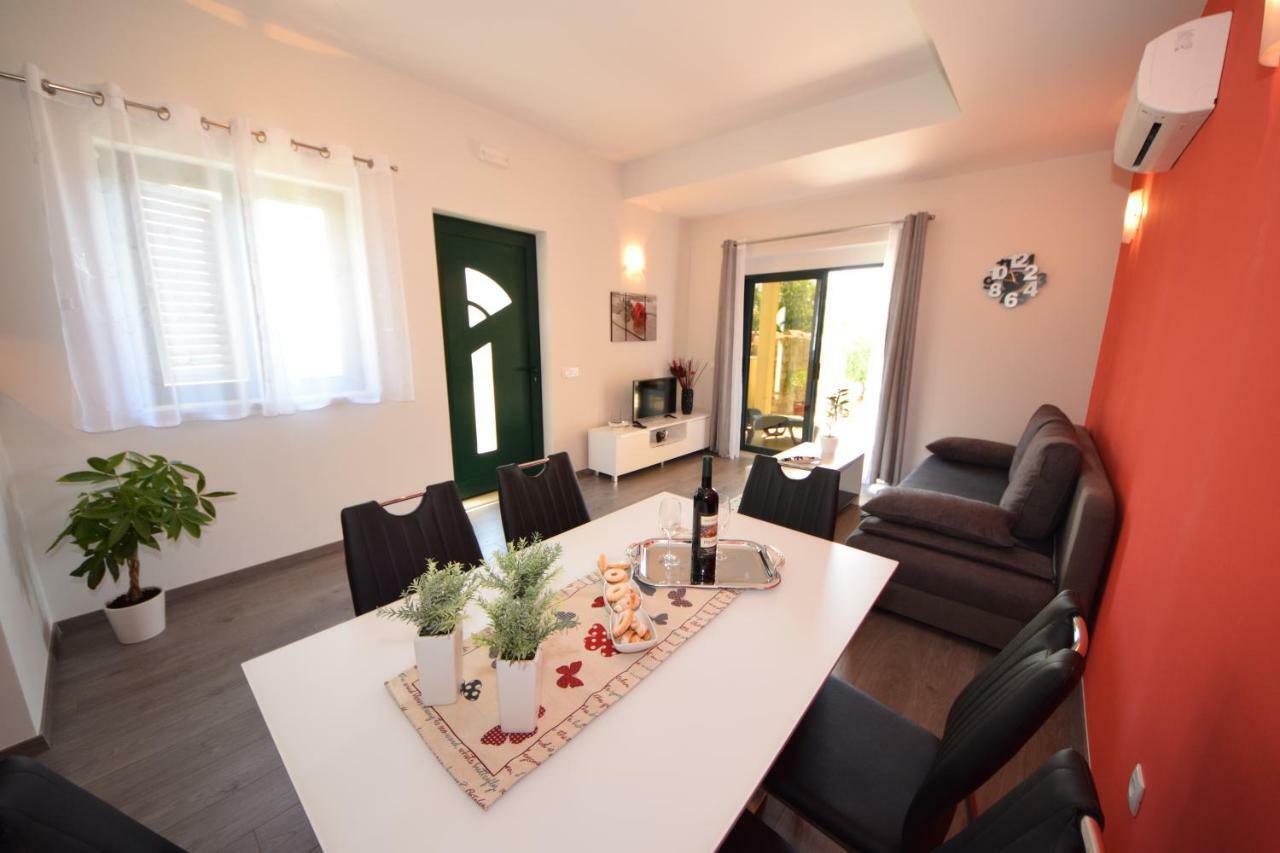 Apartmani Dora I Kati Orebić Buitenkant foto